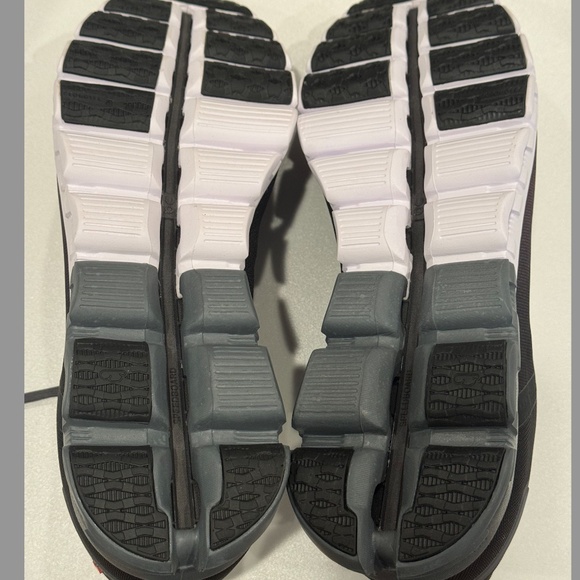 NEW Men's On Running Cloudflow V3 (Color Black/Asphalt, Size 12 Wide) - Picture 3 of 8